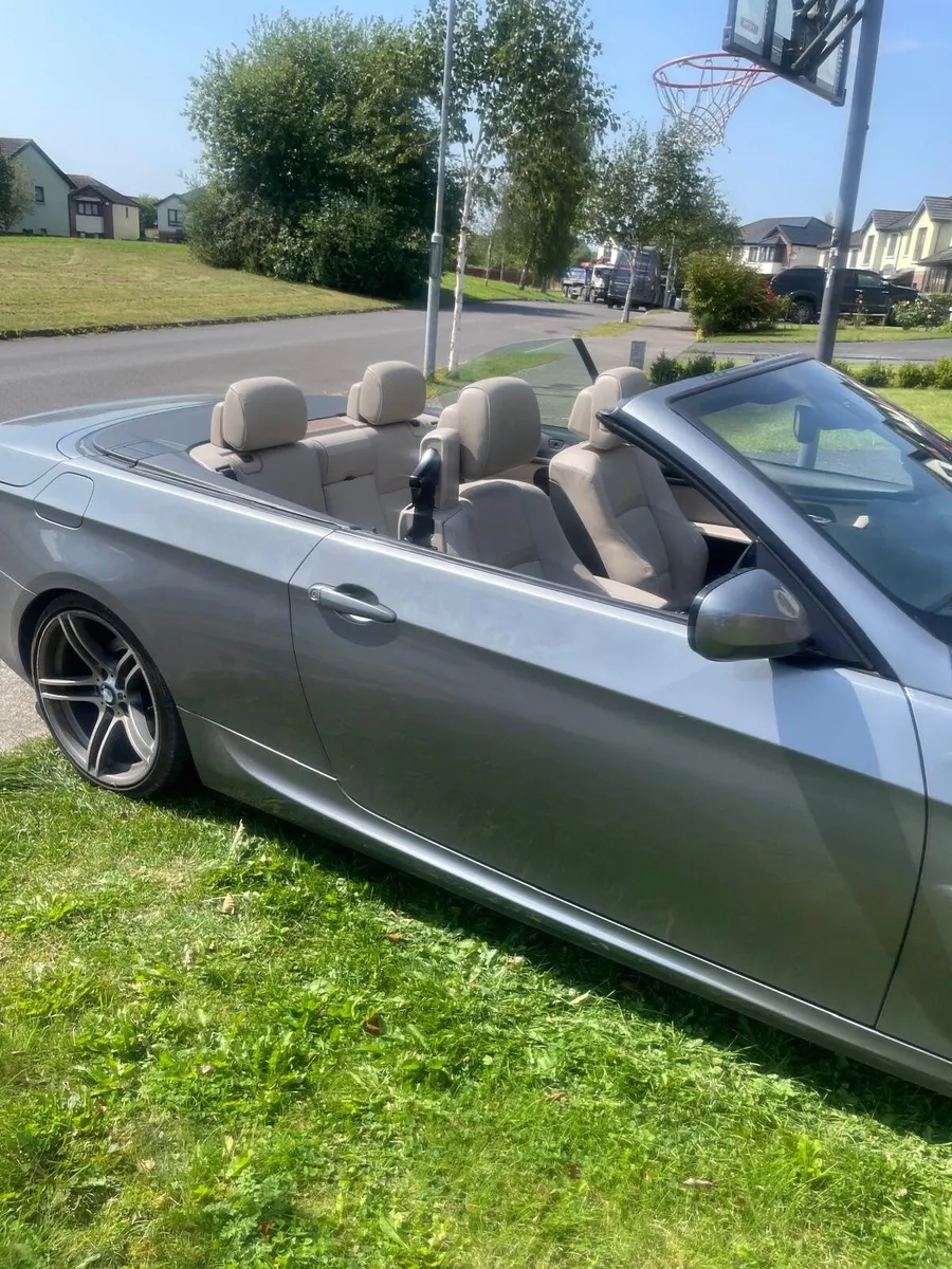BMW 325i (M) Convertible - Image 2