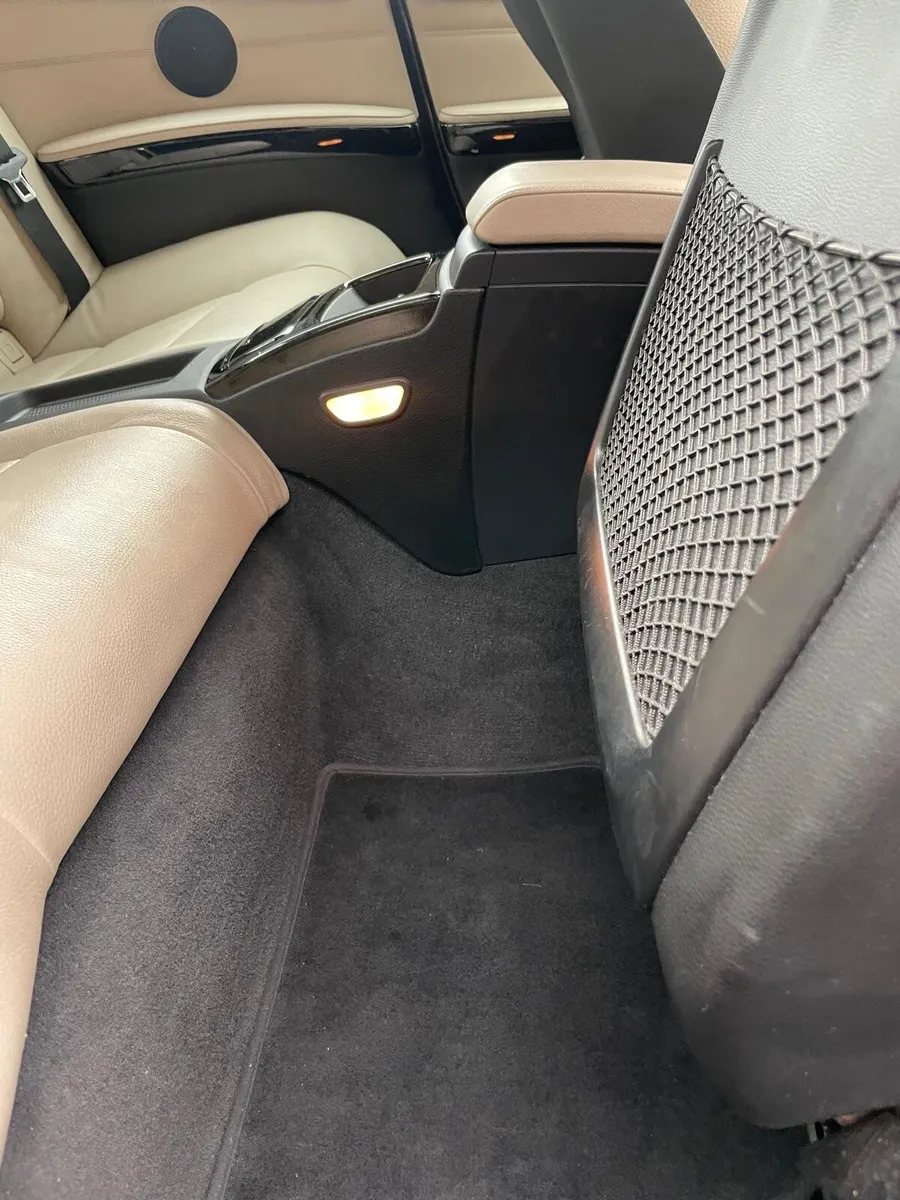 BMW 325i (M) Convertible - Image 3