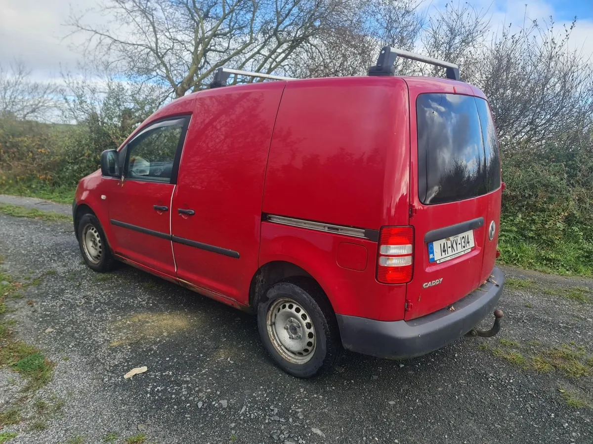 2014 caddy van roofbars towbar test only 193k - Image 1