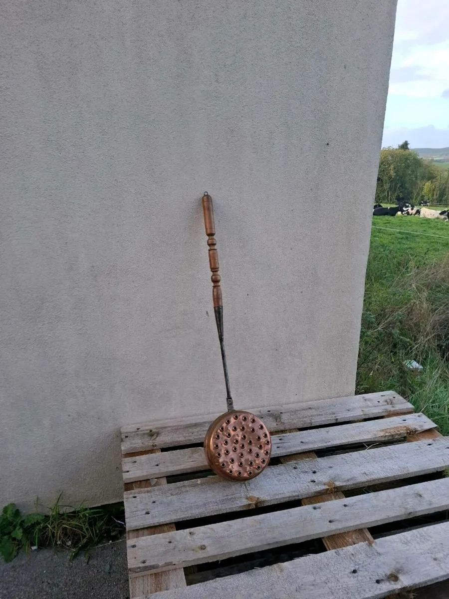 Copper bed warmer possible to post - Image 1