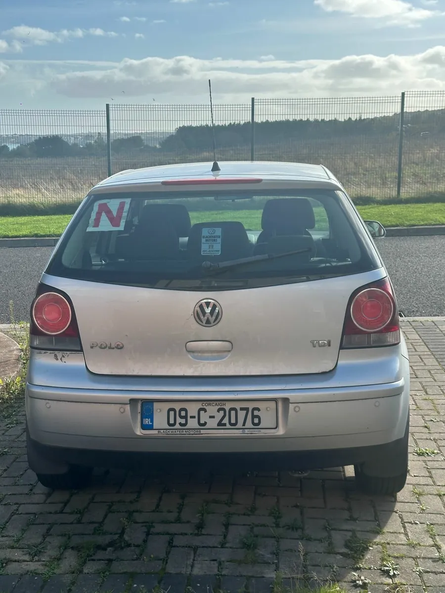 Volkswagen Polo 2009 - Image 4
