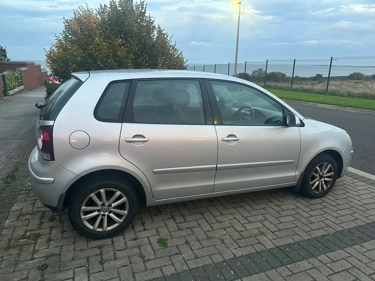 Volkswagen Polo 2009 - Image 1