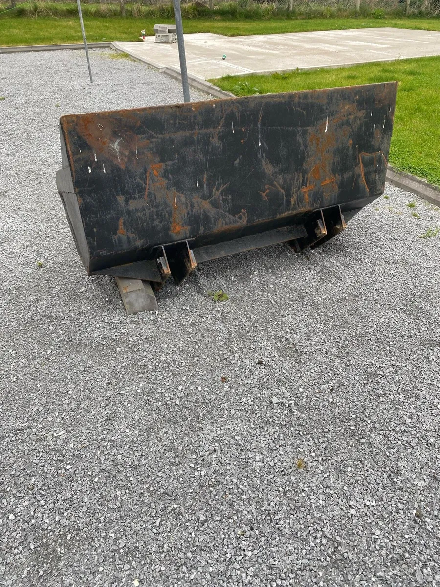 Front loader bucket - Image 4