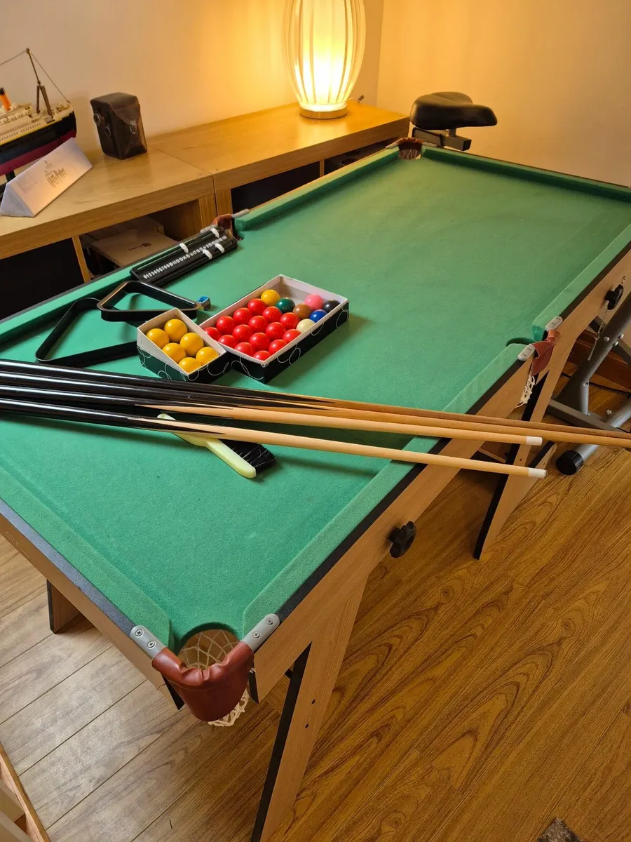Pool table - Image 2
