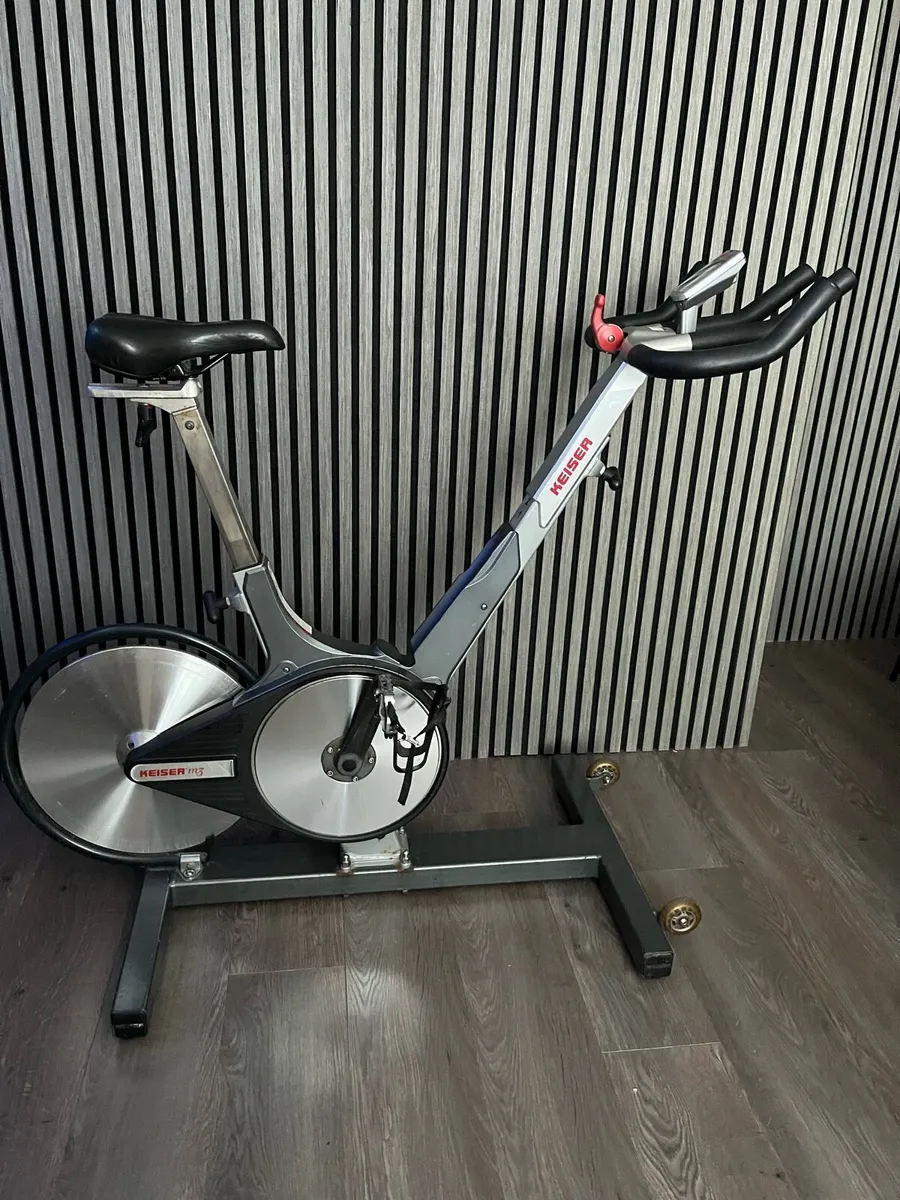 Keiser m3 spin bike. Watts speedometer - Image 2