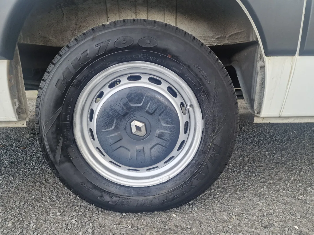 Renault Master RWD LML35 DCI 130 Business EU6 7 se - Image 4