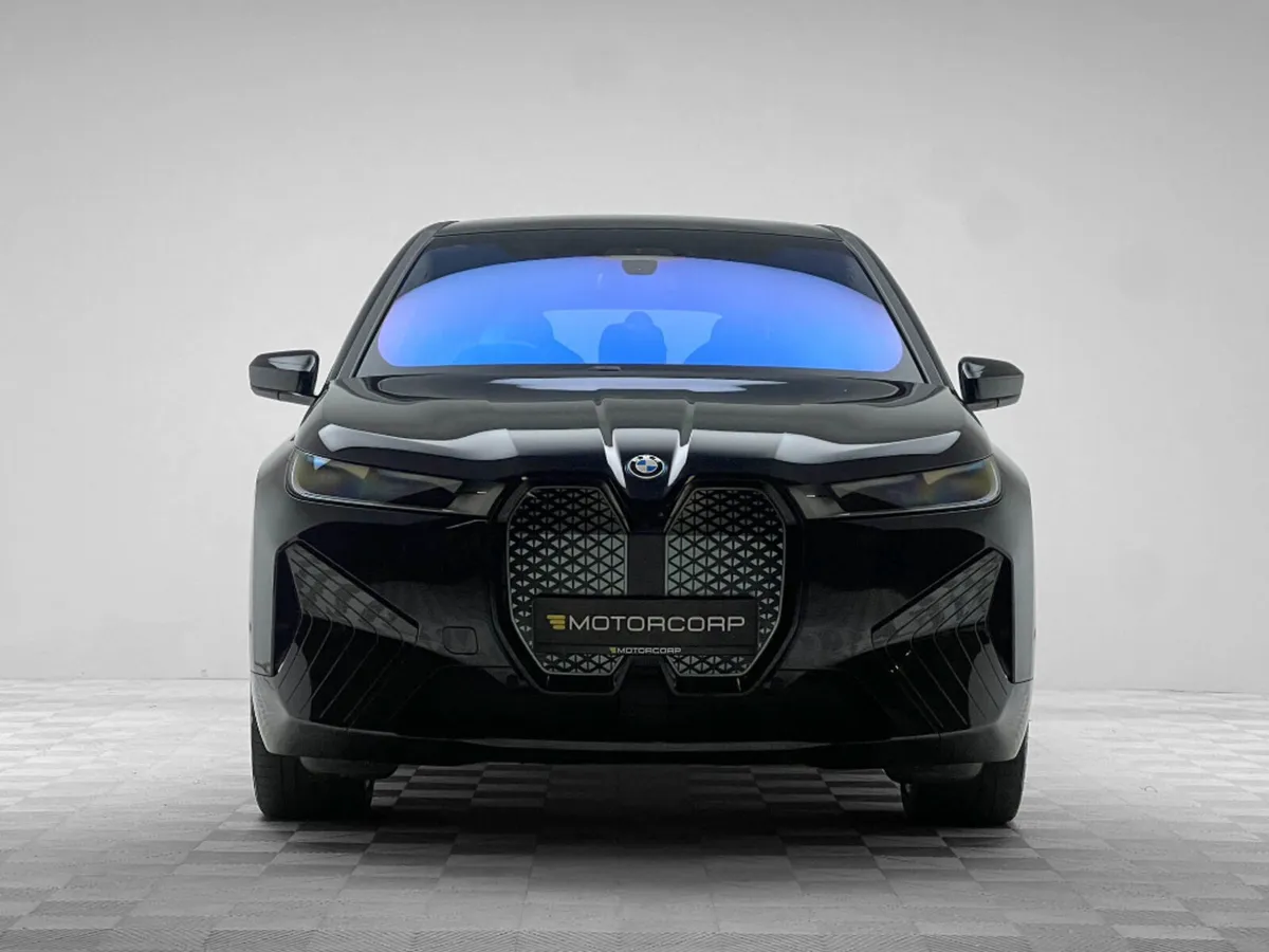 BMW iX 40 M SPORT XDRIVE *PAN ROOF* - Image 2