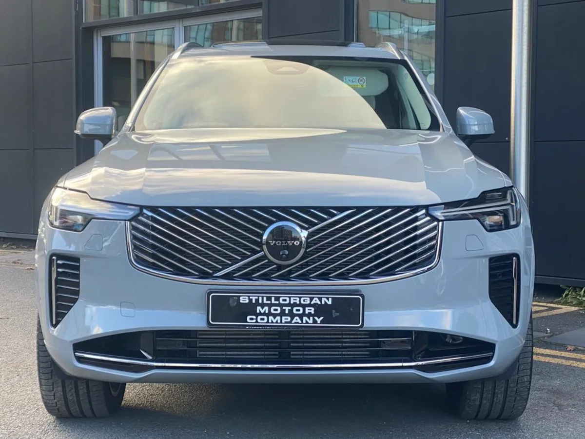 Volvo XC90 T8 Ultra AWD Auto (PHEV) - Image 2