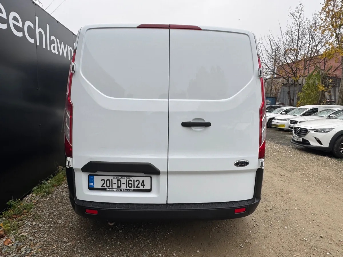 FORD TRANSIT CUSTOM LWB 300 2.0 TDCI - Image 4