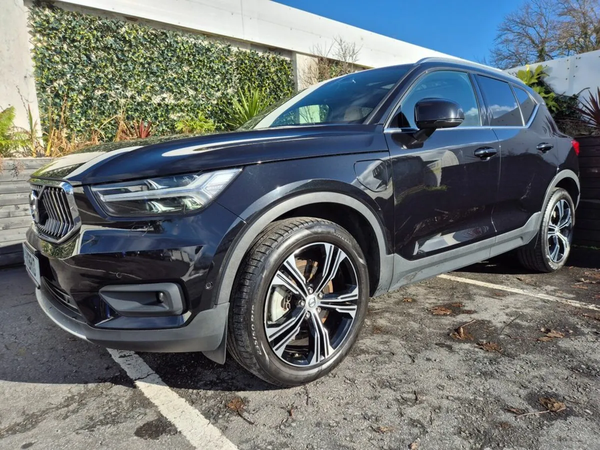 Volvo XC40 1.5 T5 PHEV / INSCRIPTION / TOP SPEC / - Image 1