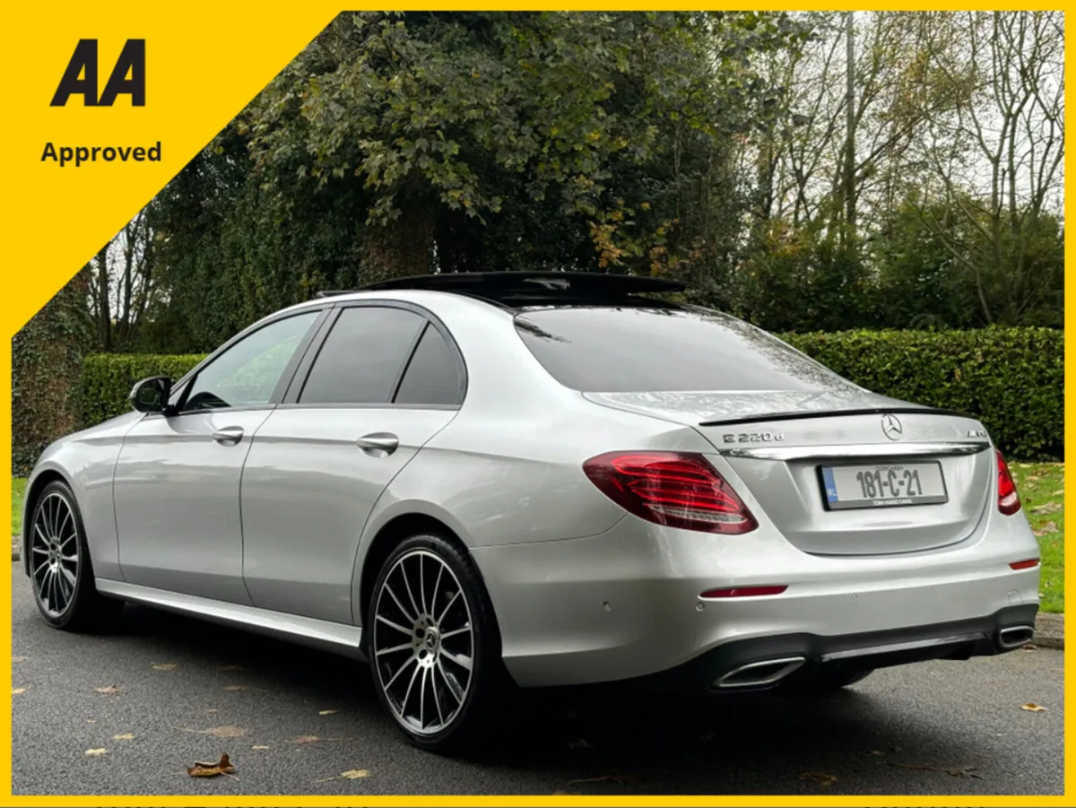 Mercedes-Benz E220 AMG LINE 2018 *PAN ROOF* - Image 4