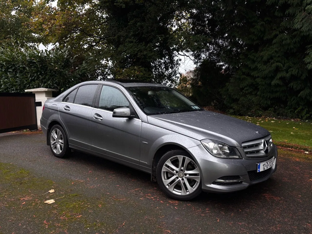 Mercedes-Benz C250d Sunroof LOW MILEAGE - Image 1