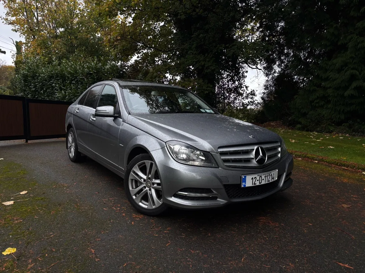 Mercedes-Benz C250d Sunroof LOW MILEAGE - Image 2