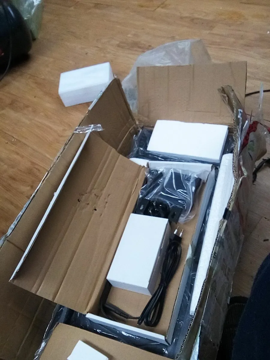 electric tv lift  "VENSET TS1000A " with remote, - Image 1