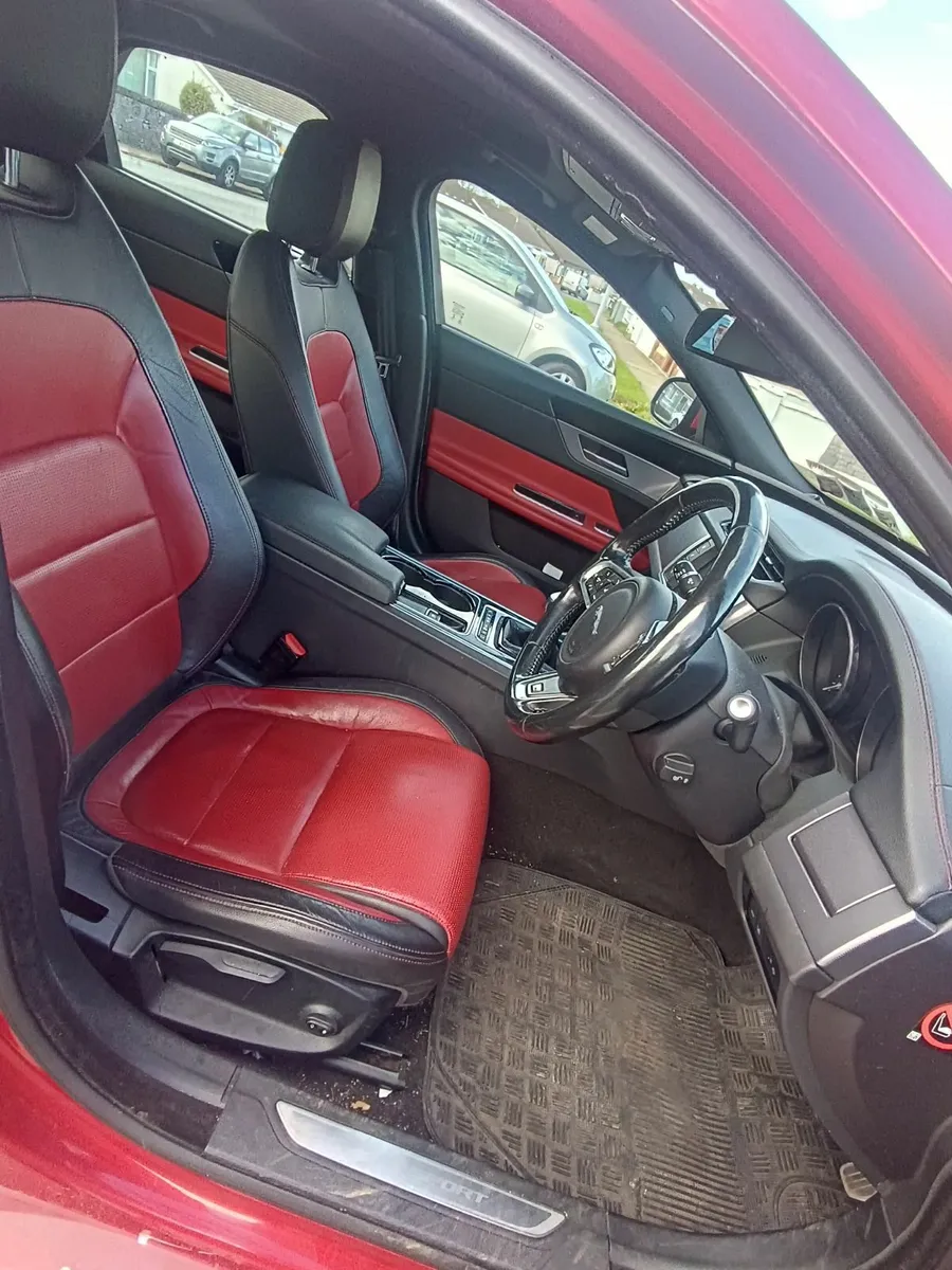 Jaguar XF 2015 - Image 3