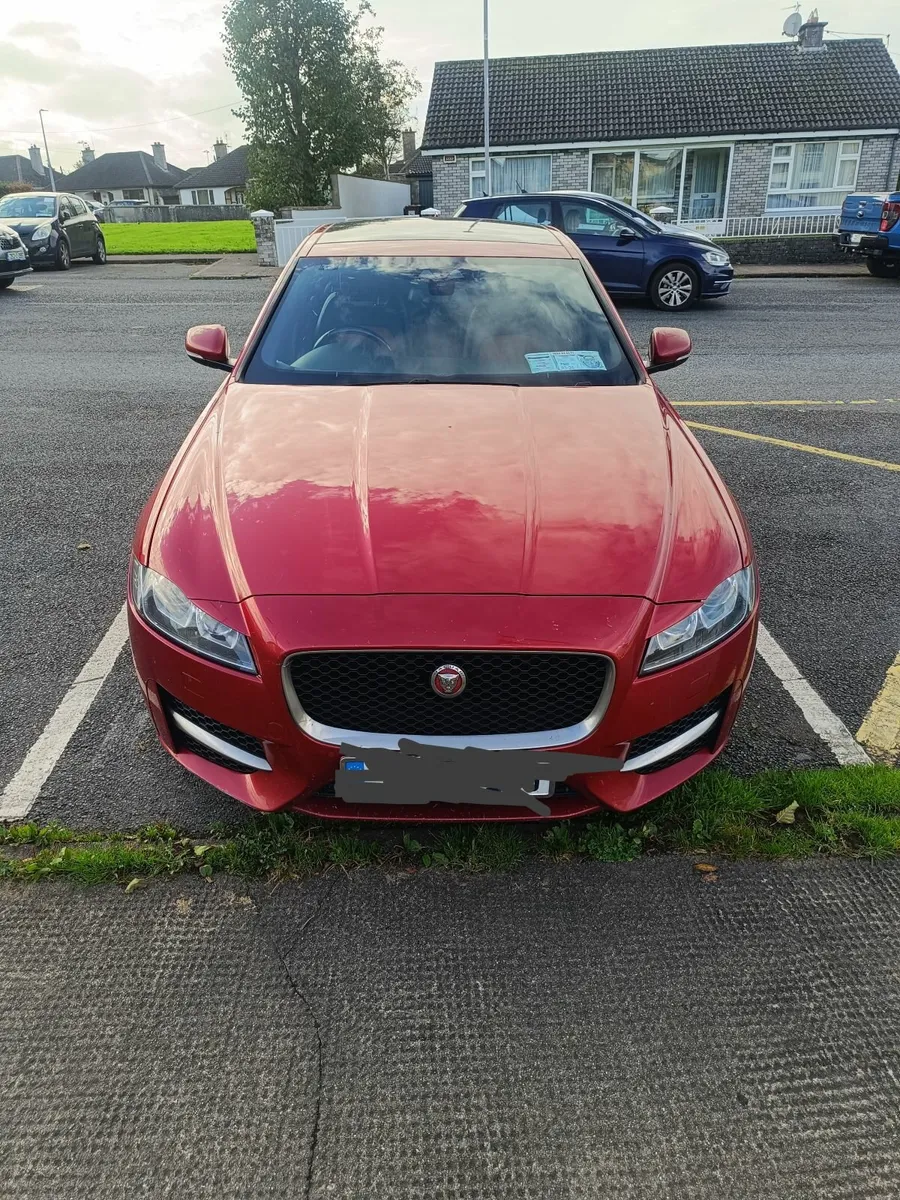 Jaguar XF 2015 - Image 1