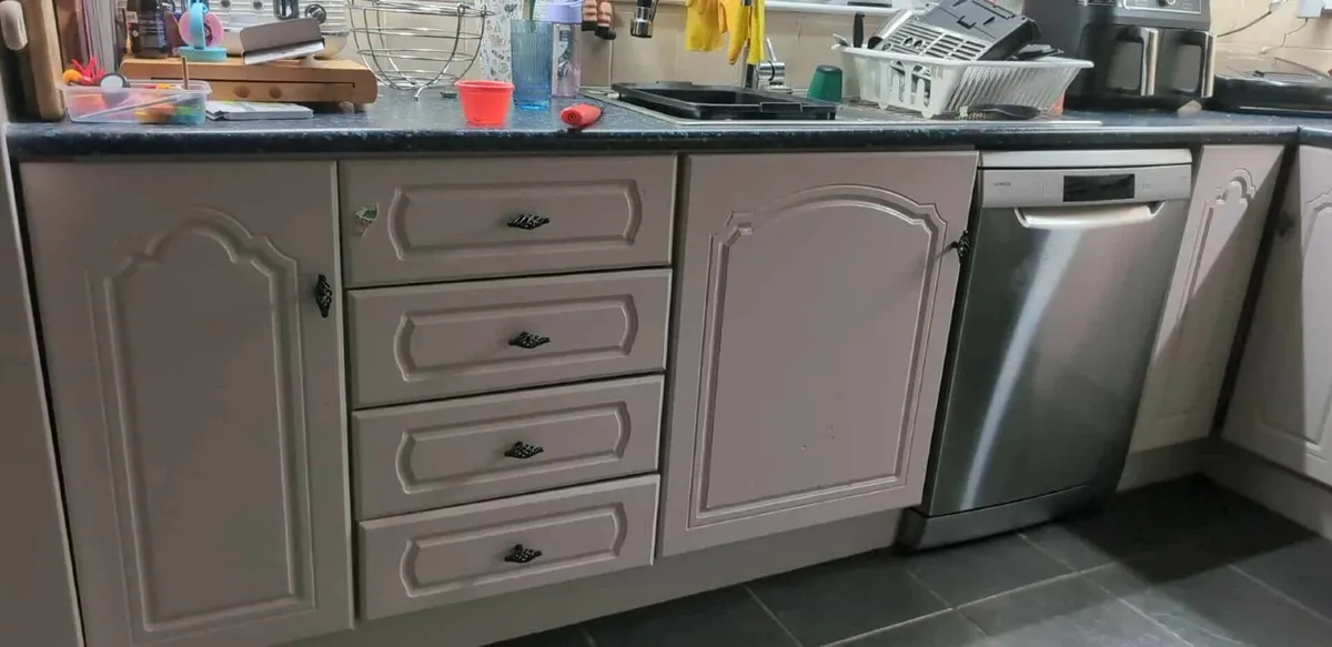 Full Kitchen - Image 3