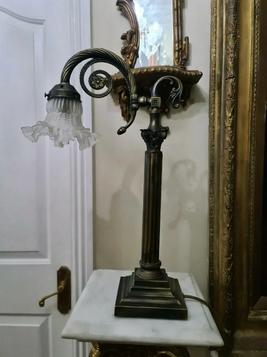 Vintage heavy solid brass lamp - Image 1