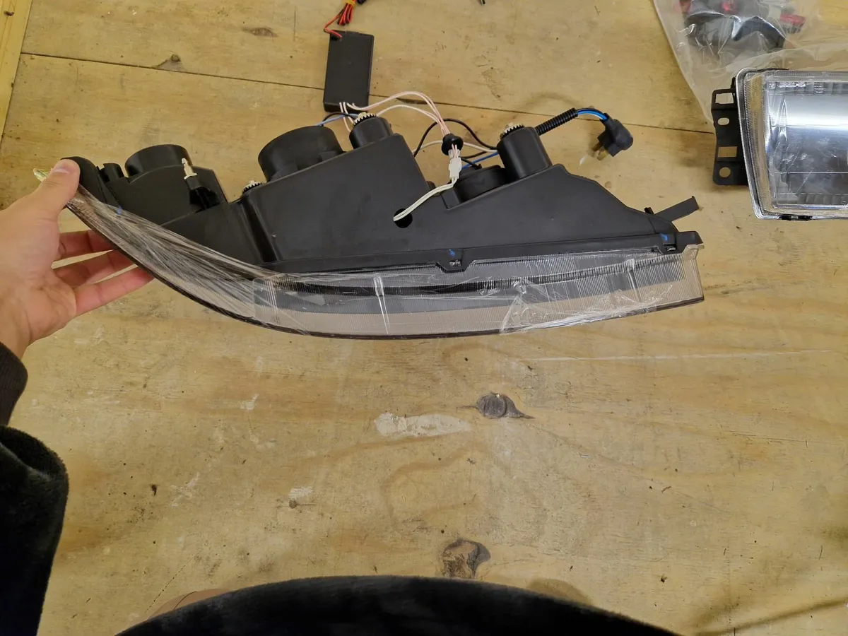 Mitsubishi Lancer 2000 - Image 2