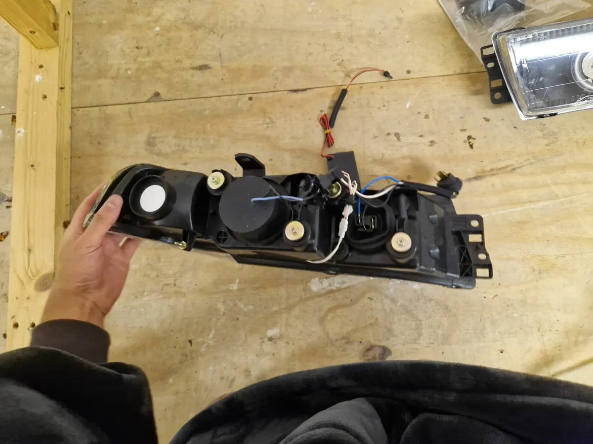 Mitsubishi Lancer 2000 - Image 4