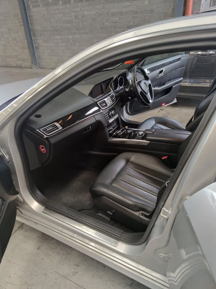 Mercedes E Class 2013 2.2 Diesel - Image 3
