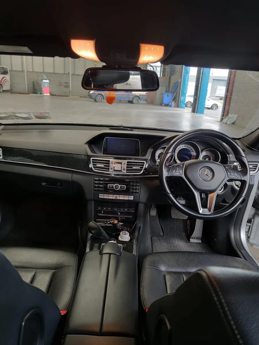 Mercedes E Class 2013 2.2 Diesel - Image 4