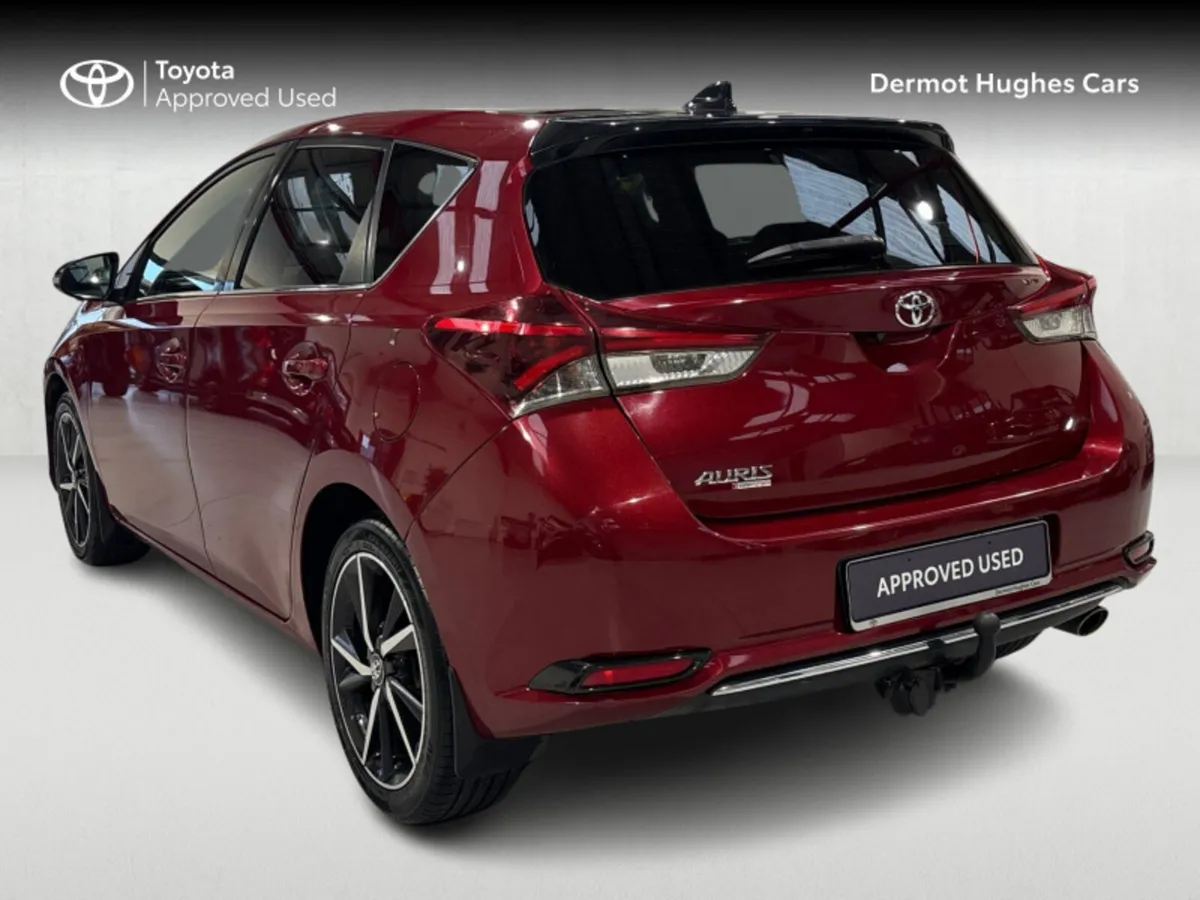 Toyota Auris 1.2 D-4T LUNA SPORT - Image 2
