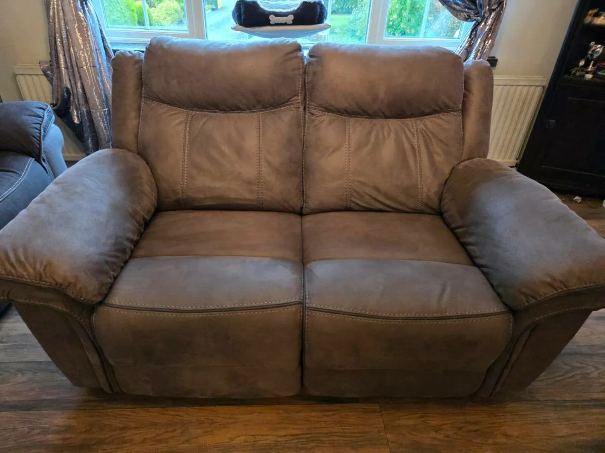 Recliner 2 seater sofa - Image 1