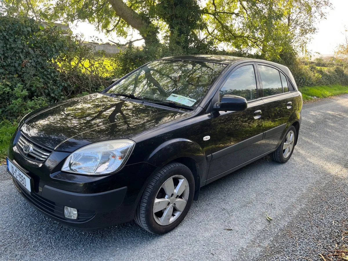 Kia Rio 2010 - Image 1