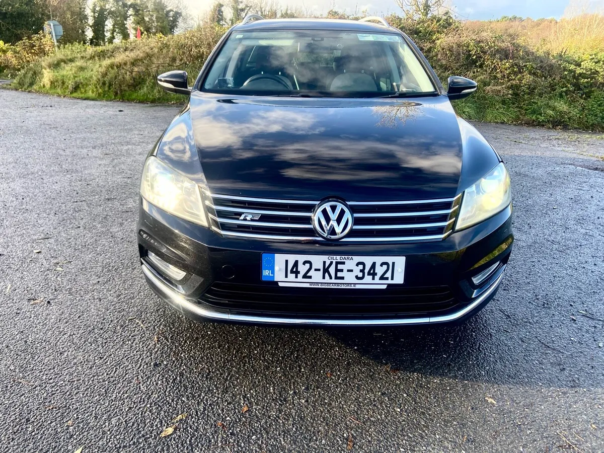 2014 Volkswagen Passat 1.4 TSI R-Line Auto Estate - Image 2