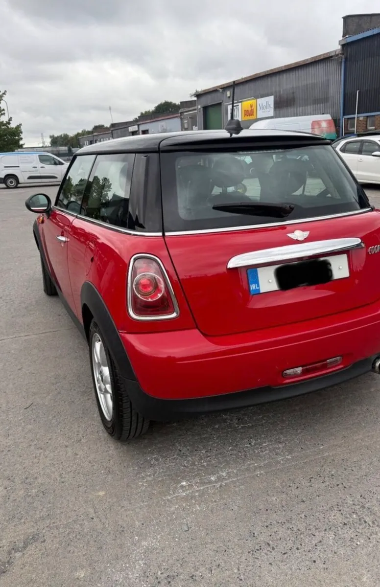 Mini Cooper - Image 2