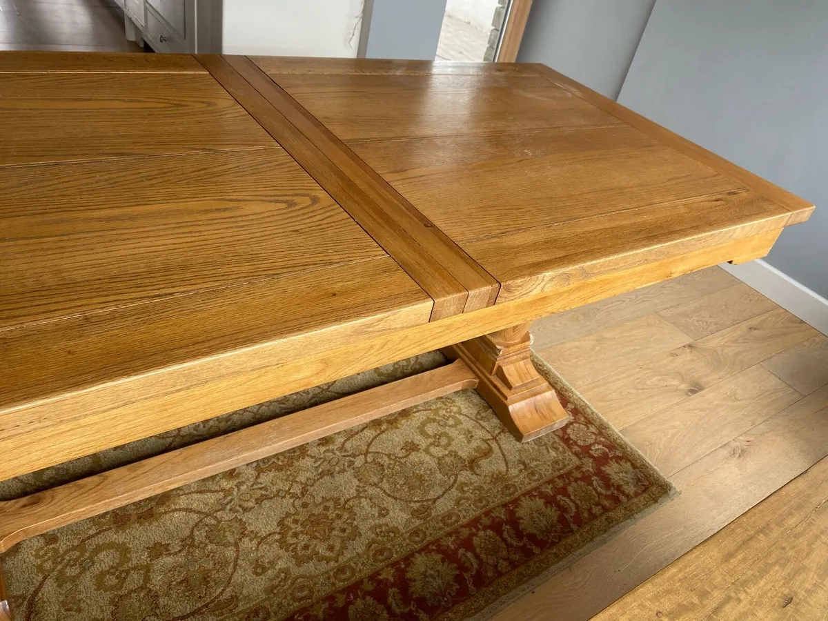 Dining table - Image 4