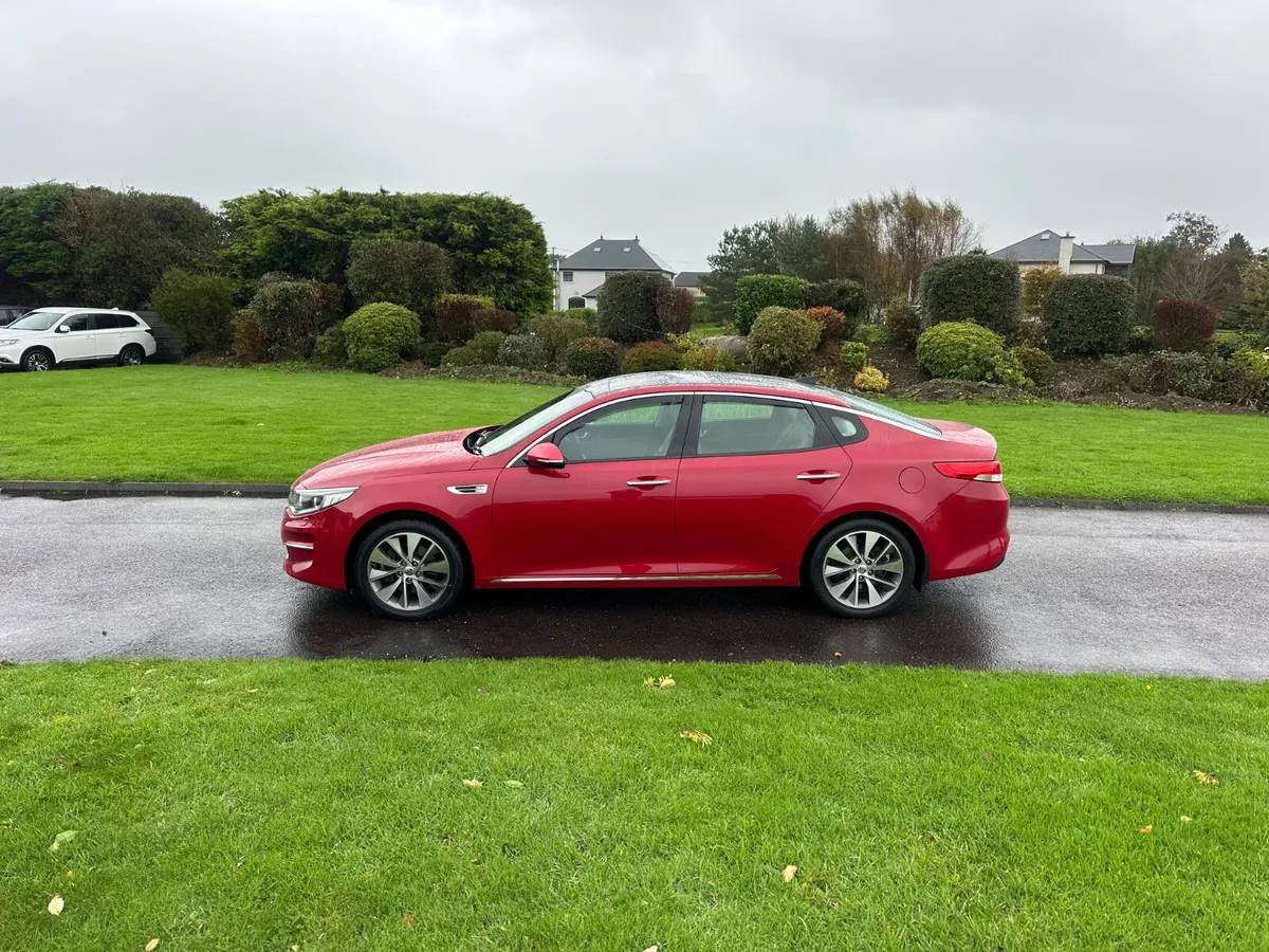 Kia Optima PLATINUM ( top spec ) - Image 2