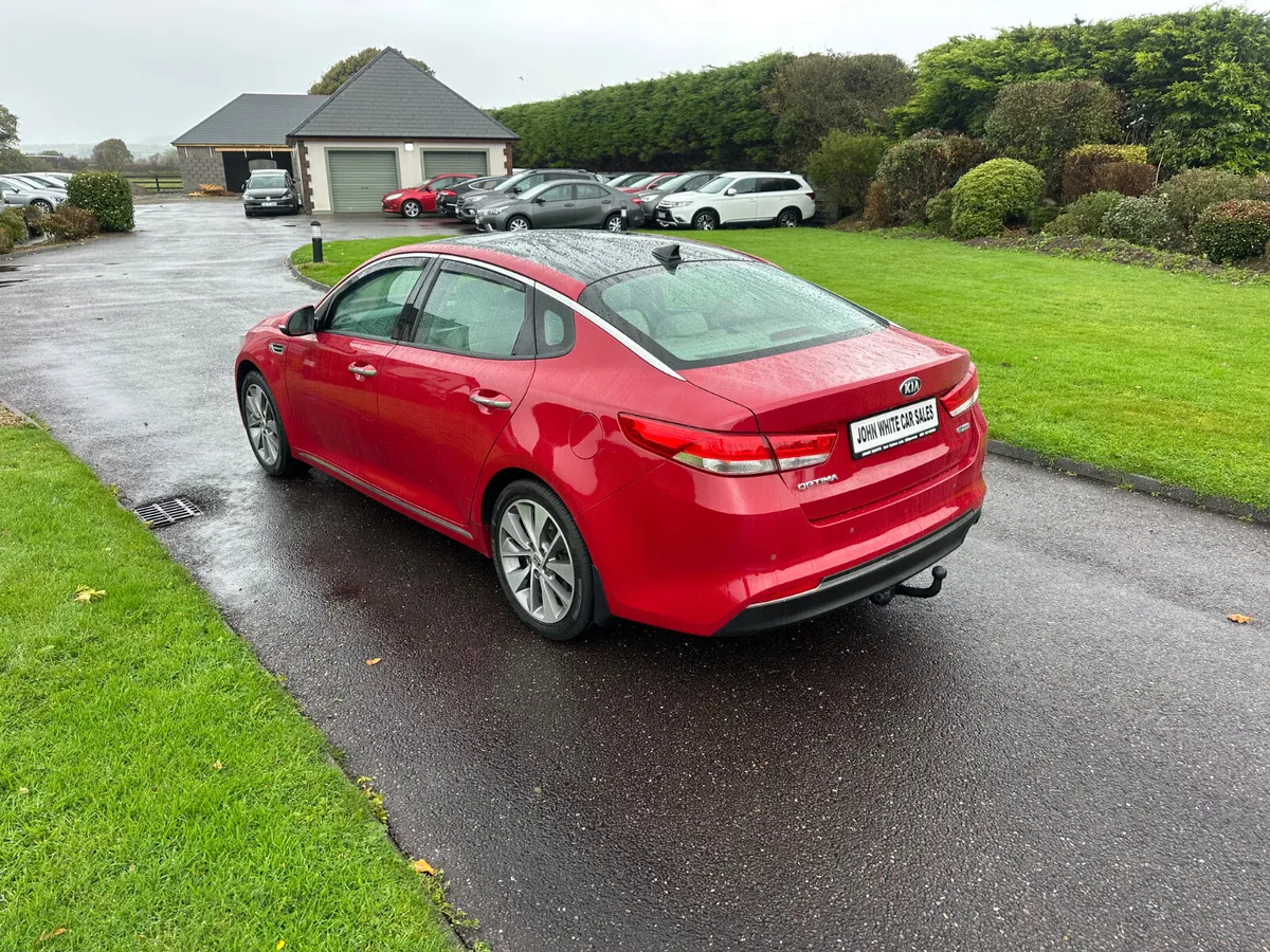 Kia Optima PLATINUM ( top spec ) - Image 3