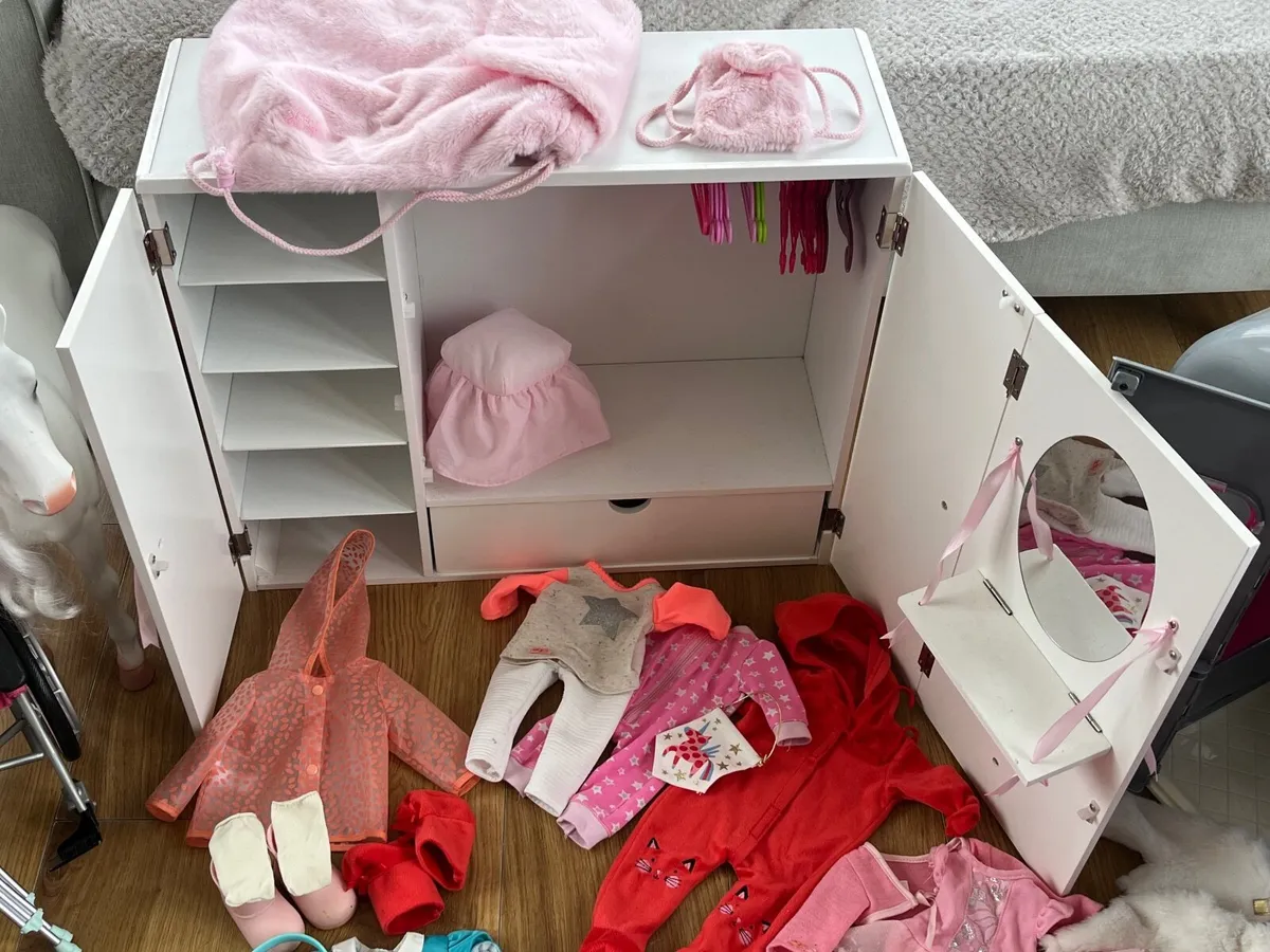 Our generation dolls - camper - wardrobe- clothes - Image 1