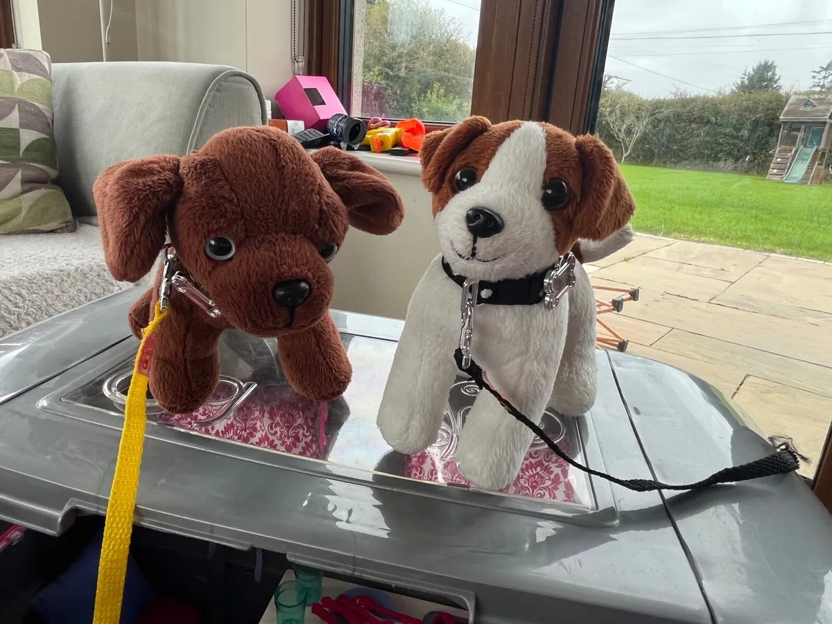 Our generation dolls - camper - wardrobe- clothes - Image 3