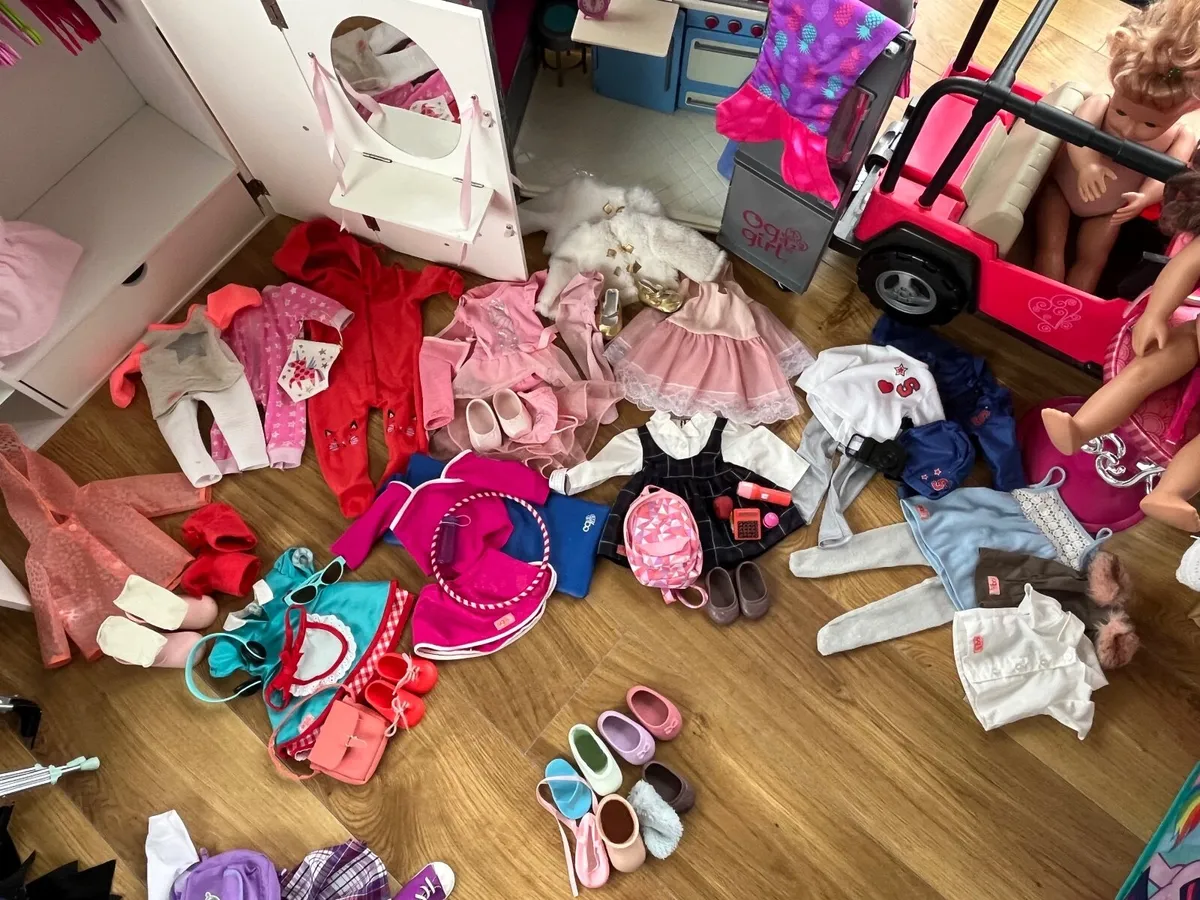 Our generation dolls - camper - wardrobe- clothes - Image 4