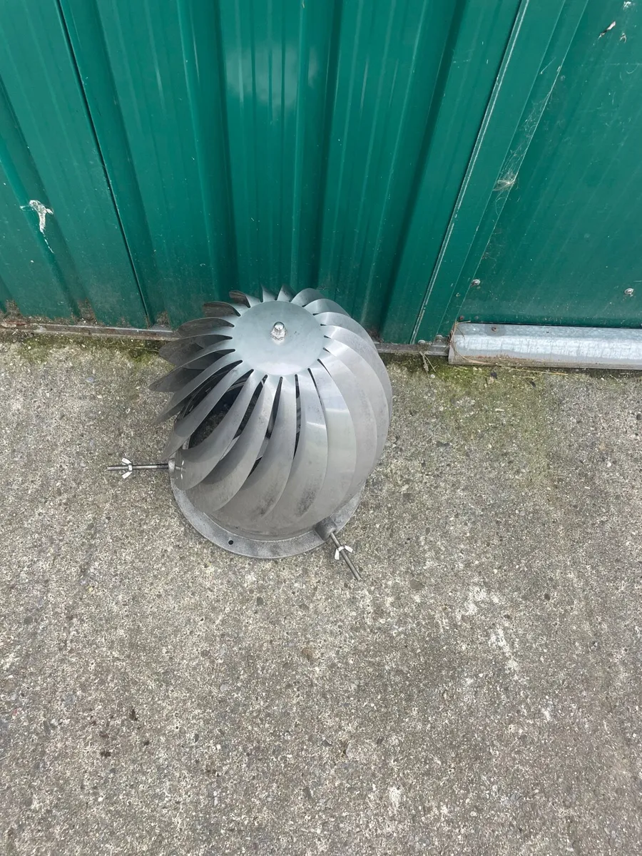 Steel flue pipe and chimney cowl - Image 2