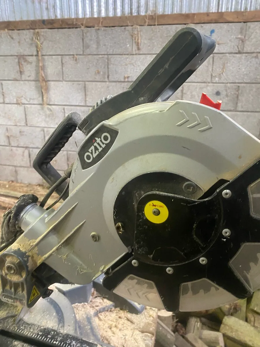 Chop saw - Image 1