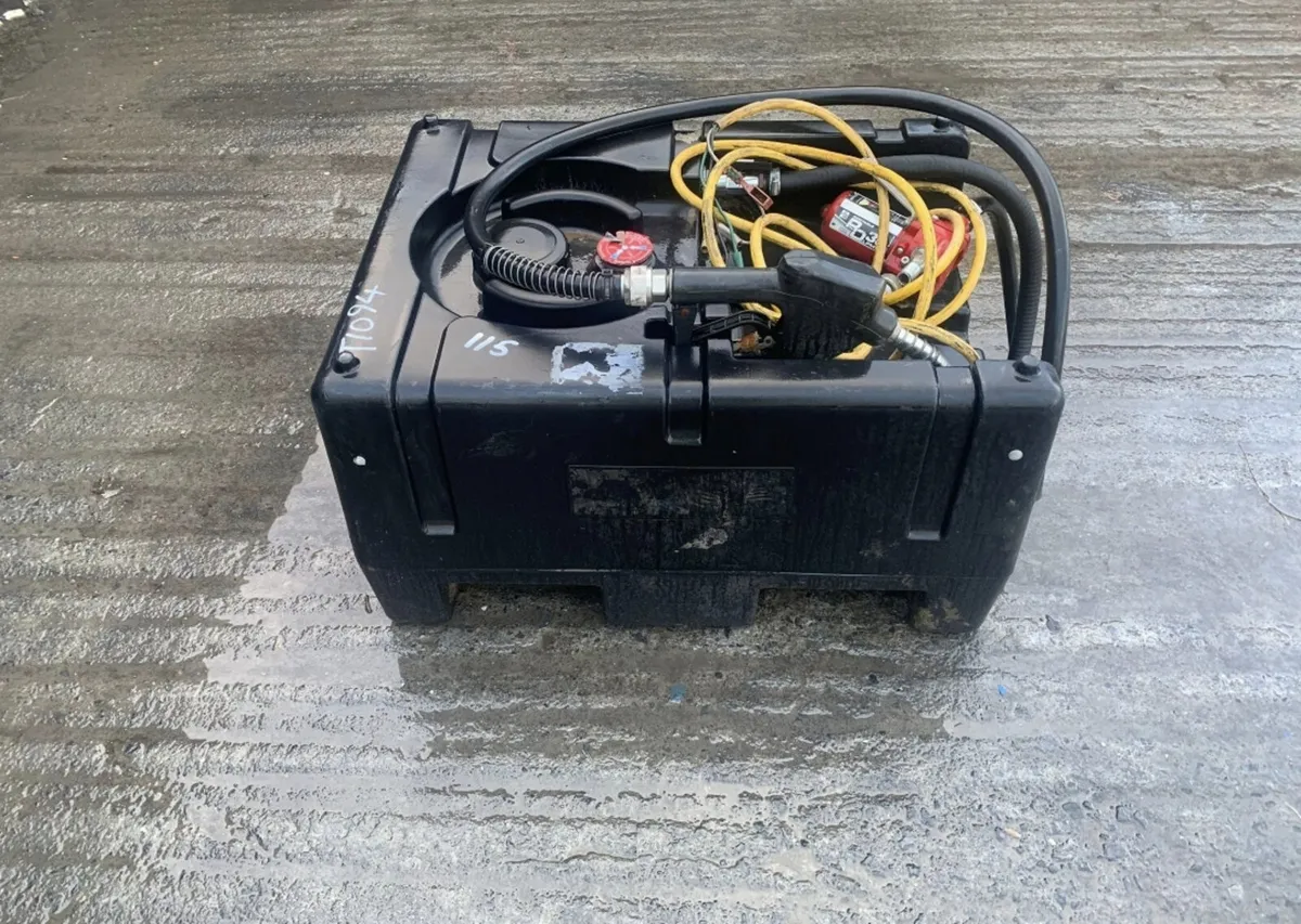 Cemo Plastic Fuel Bowser - Image 3