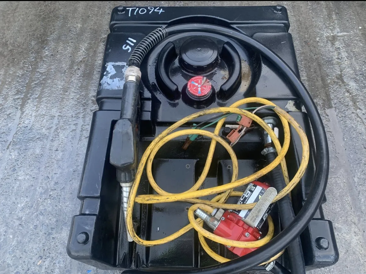 Cemo Plastic Fuel Bowser - Image 2