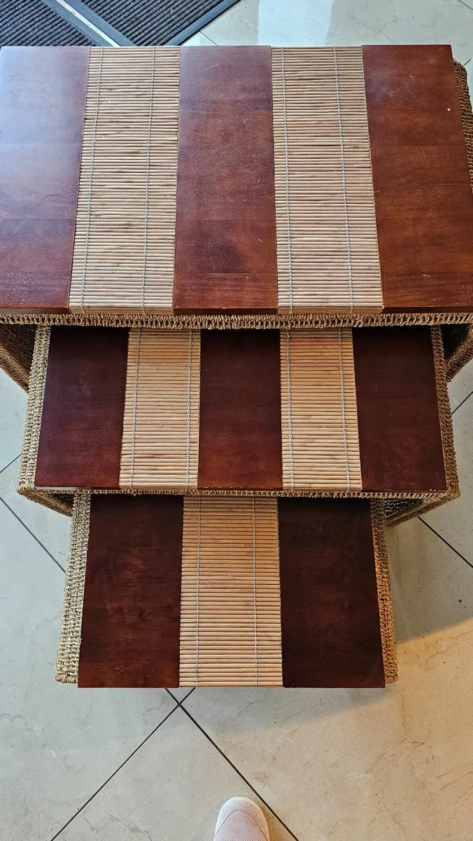 Stylish coffee tables X 3 - Image 1