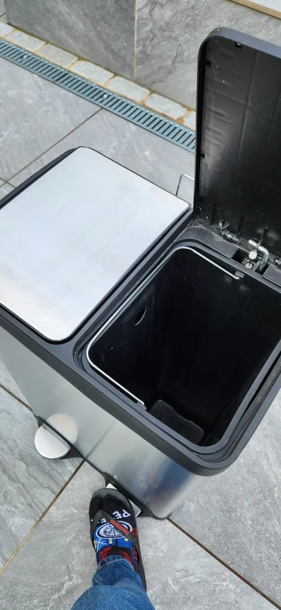 Step Pedal Rubbish Trash Bin 2 Compartments - Image 2