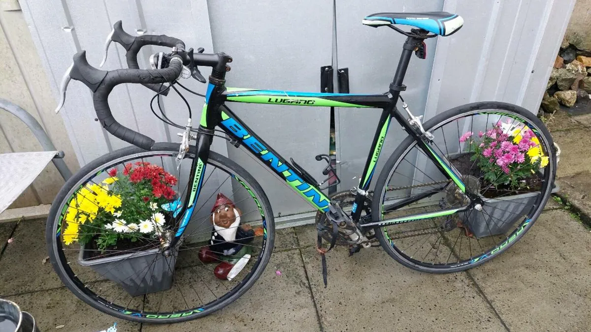 Bentini Lugano Road Bike - Image 4