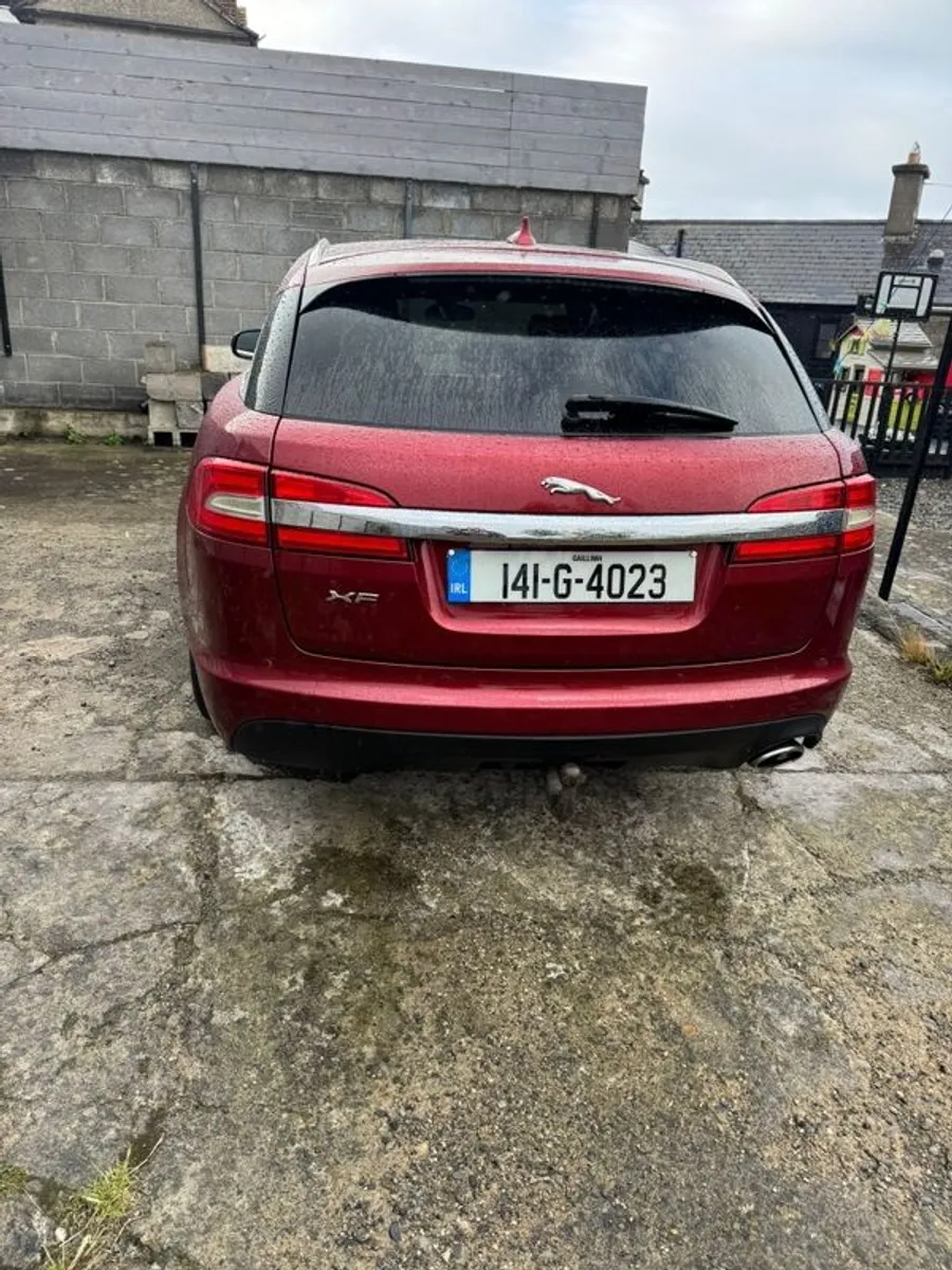 2014 Jaguar Xf - Image 3