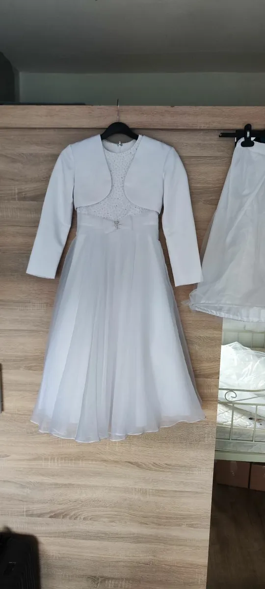 Communion dress with accessories - Image 2