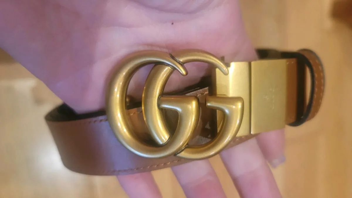 Gucci Marmont GG Reversible Black or Tan Belt - Image 4