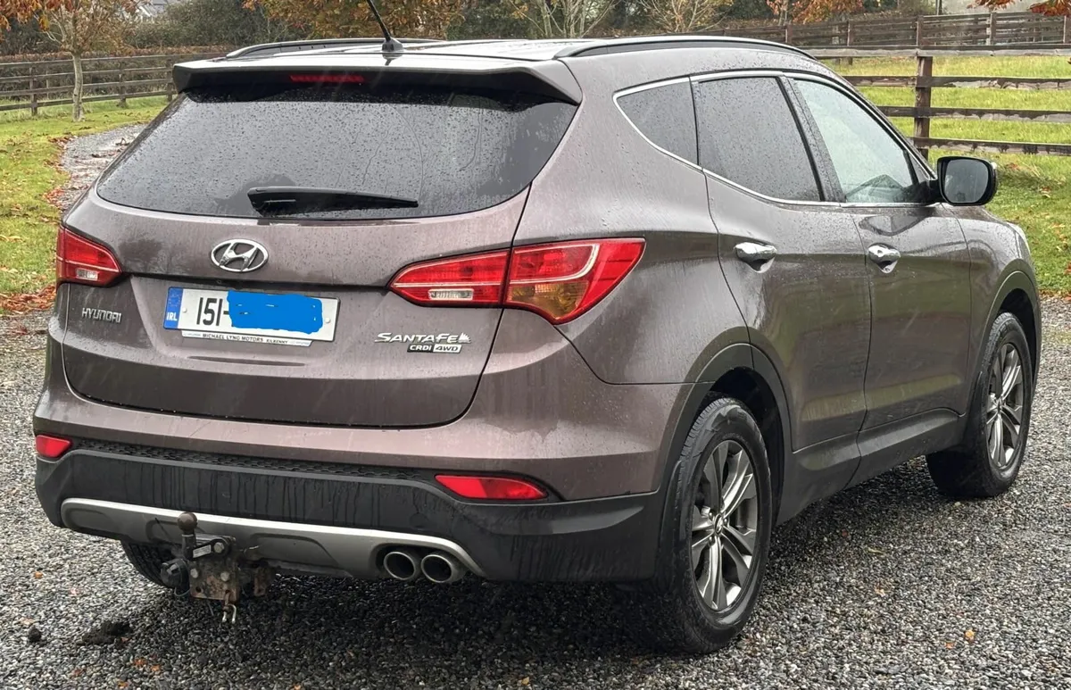 Hyundai Santa Fe 2015 - Image 1
