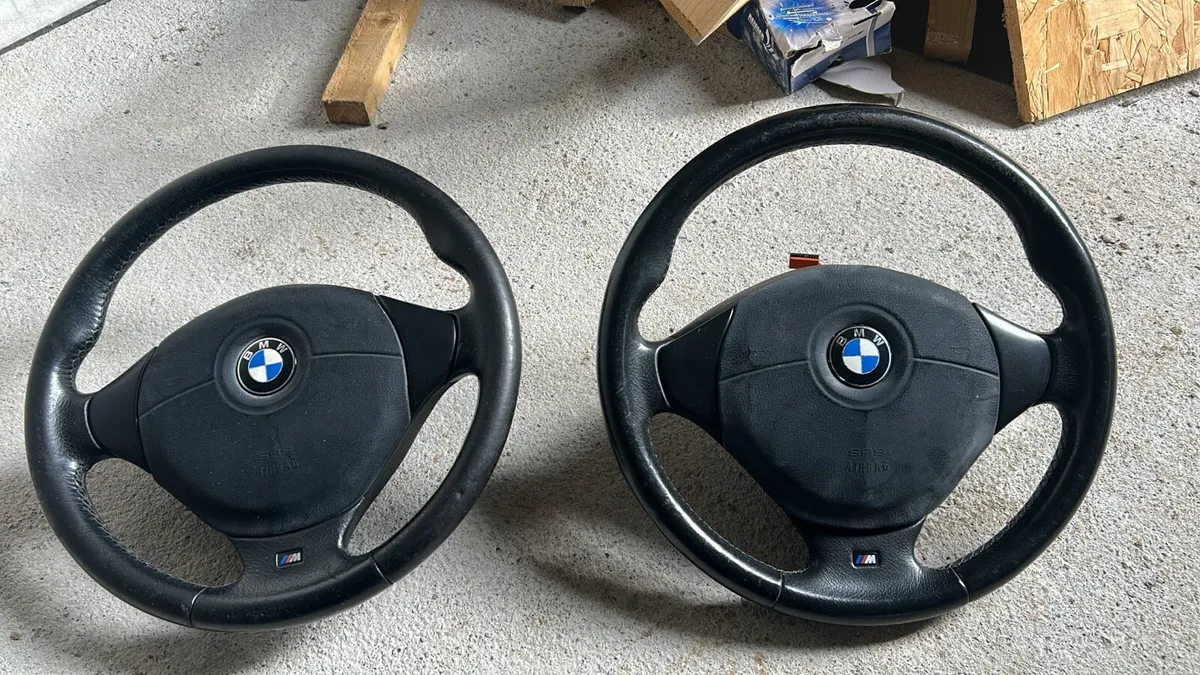 E36 bmw ecu and m3 evo steering wheels - Image 1