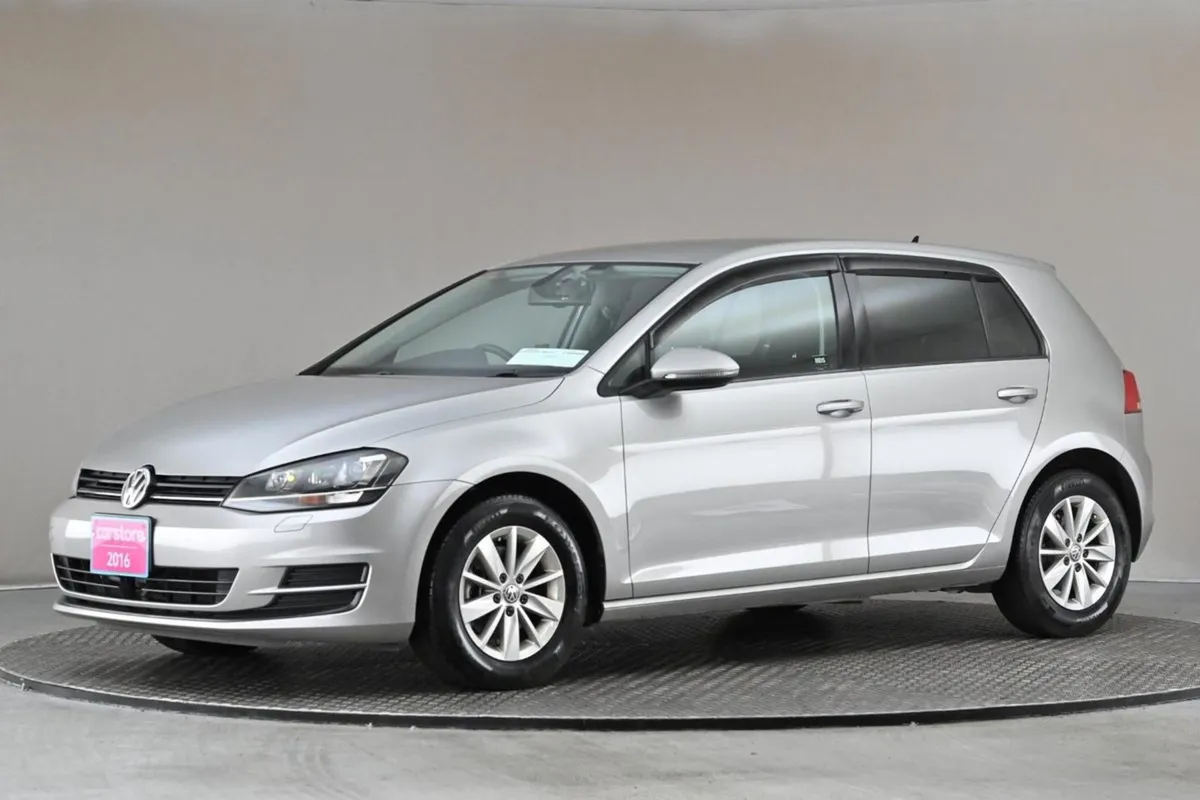 Volkswagen Golf 1.2 TSI DSG MK7 Trendline  revers - Image 4